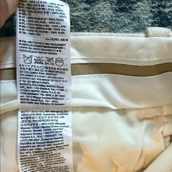 Banana Republic Cream coloured 100% wool pants. Size 16L - Picture 4 of 8